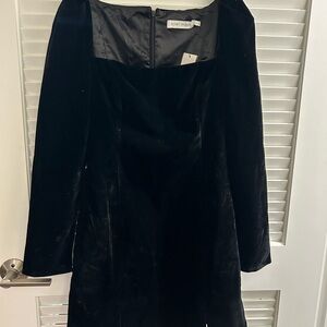Elegant Black Velvet Mini Dress